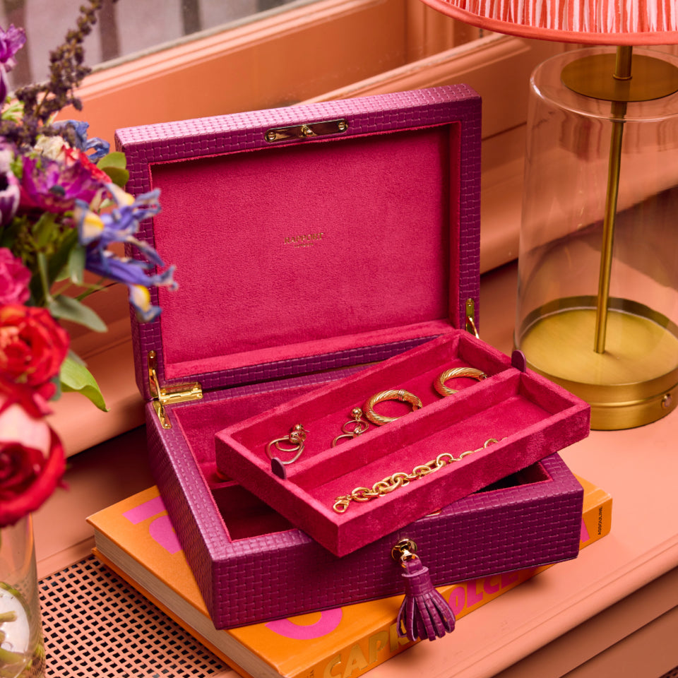 Section Column: gifts for her