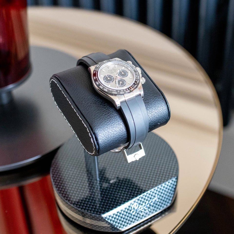 Formula Watch Stand - Carbon Fibre